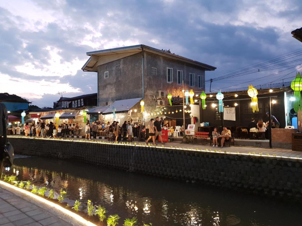 Doodle Lodge Chiang Mai Buitenkant foto